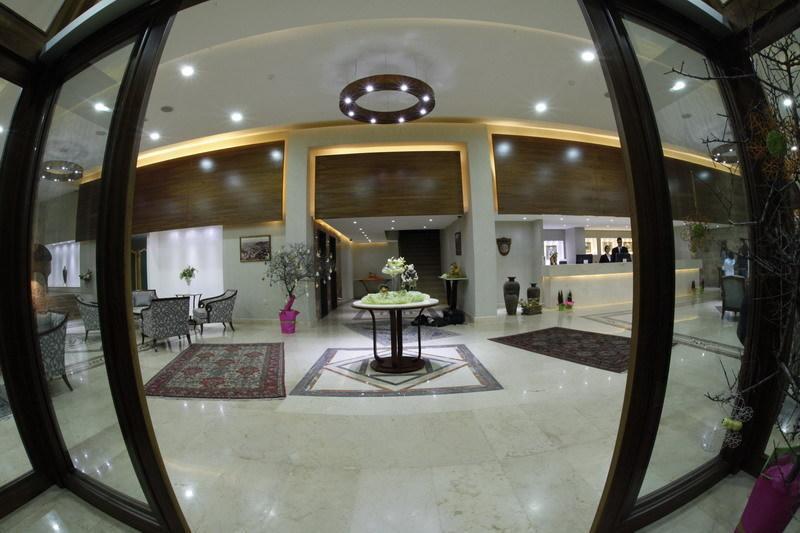 Grand Kadri Hotel - History Marked By Cristal Lebanon Zahlé Exterior photo