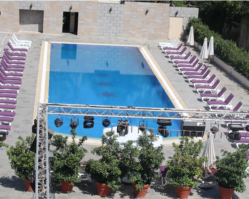 Grand Kadri Hotel - History Marked By Cristal Lebanon Zahlé Exterior photo